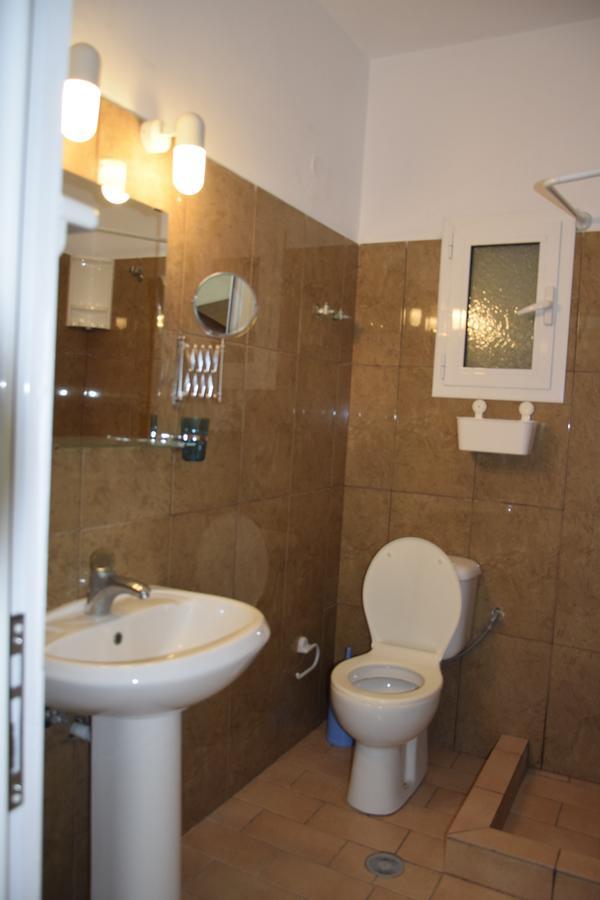 Zotos Apartment Himare Ngoại thất bức ảnh