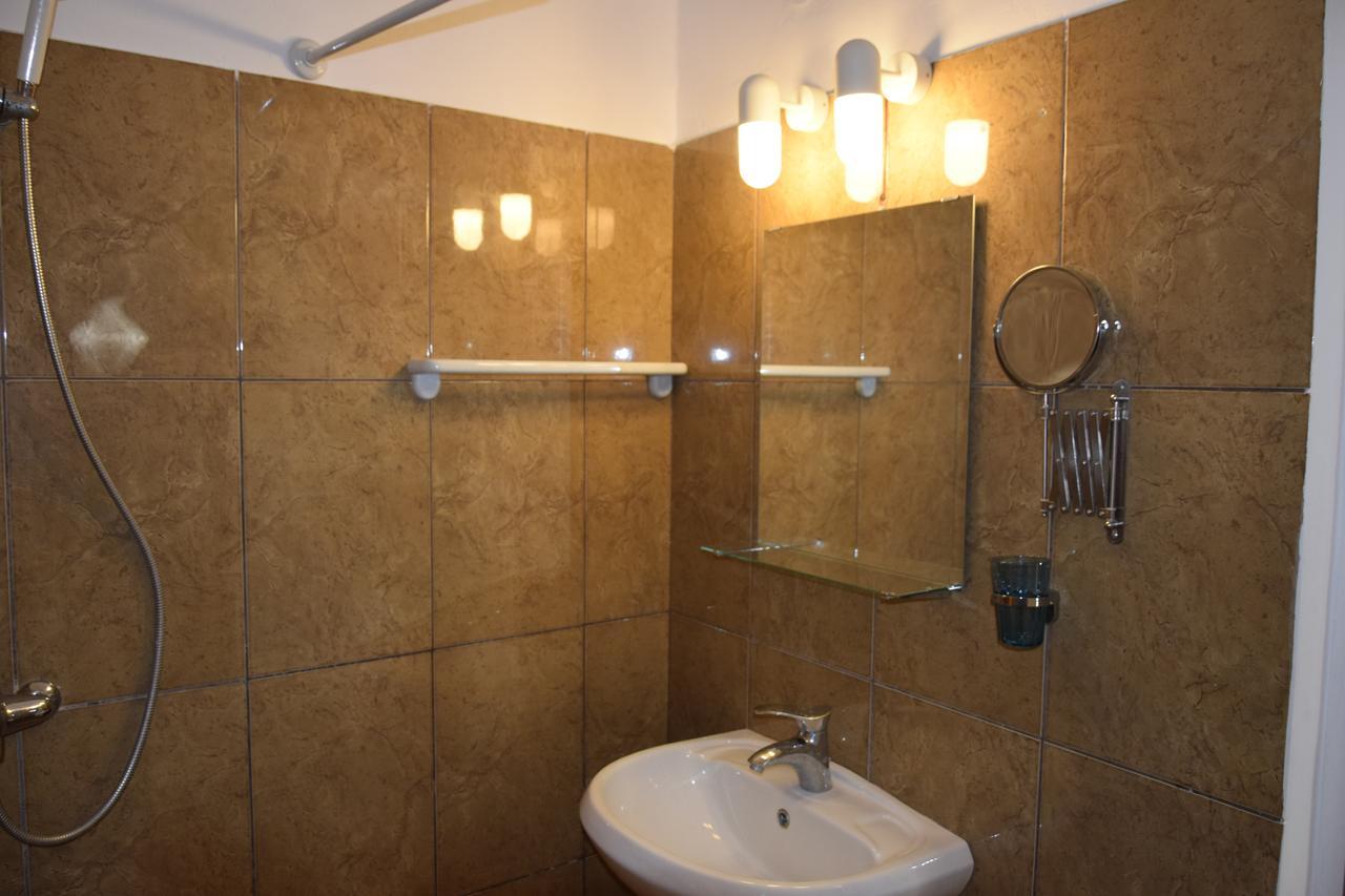 Zotos Apartment Himare Ngoại thất bức ảnh