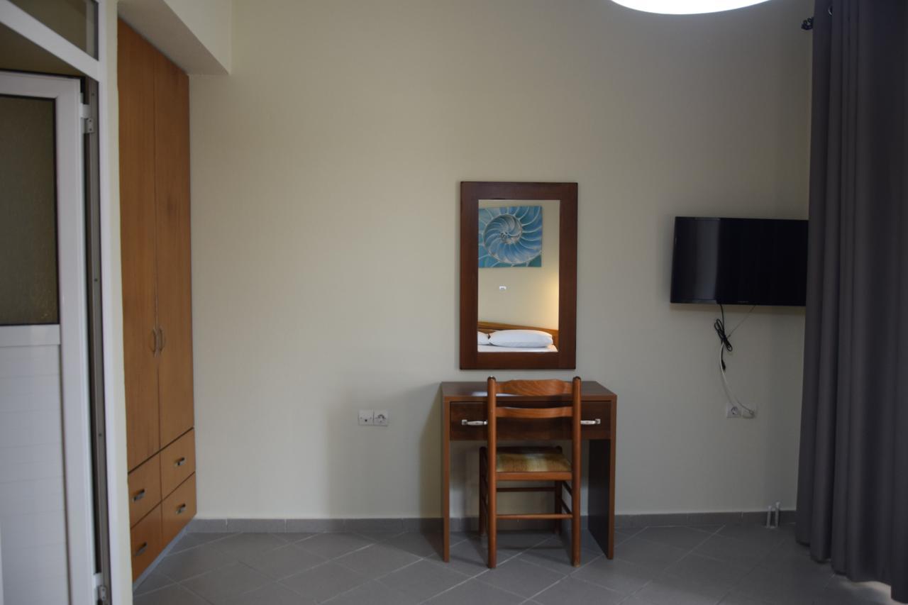 Zotos Apartment Himare Ngoại thất bức ảnh
