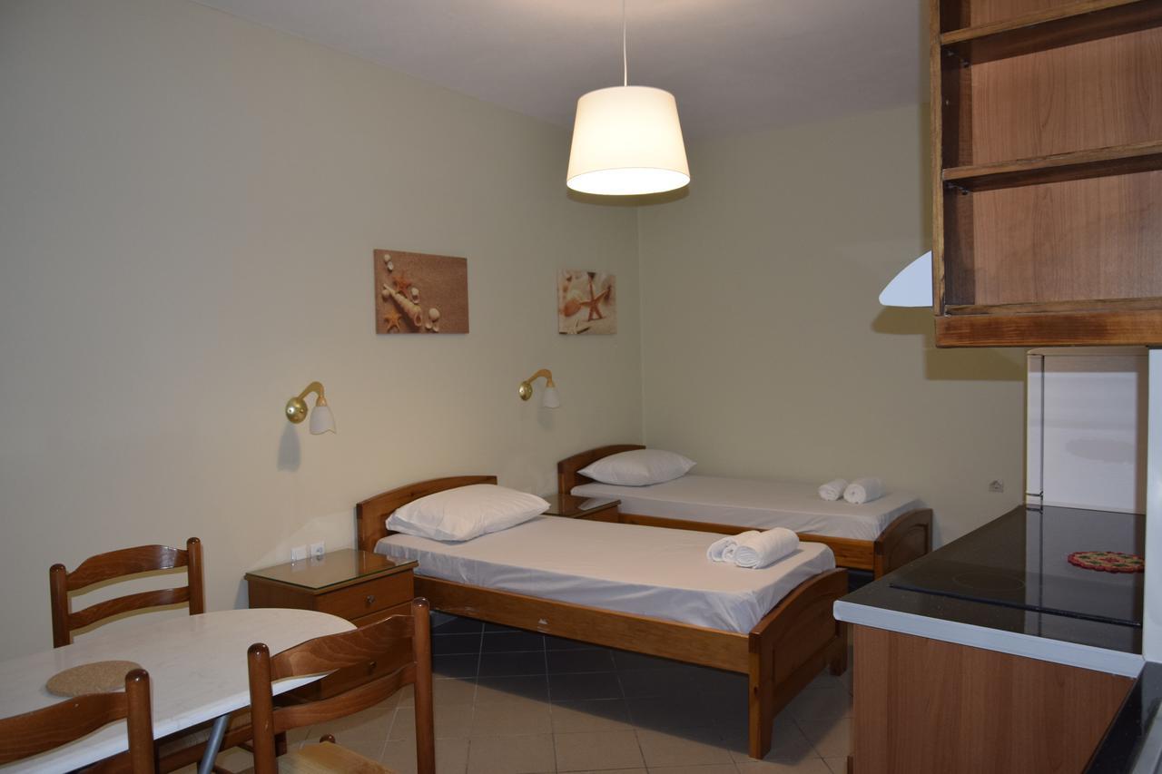 Zotos Apartment Himare Ngoại thất bức ảnh