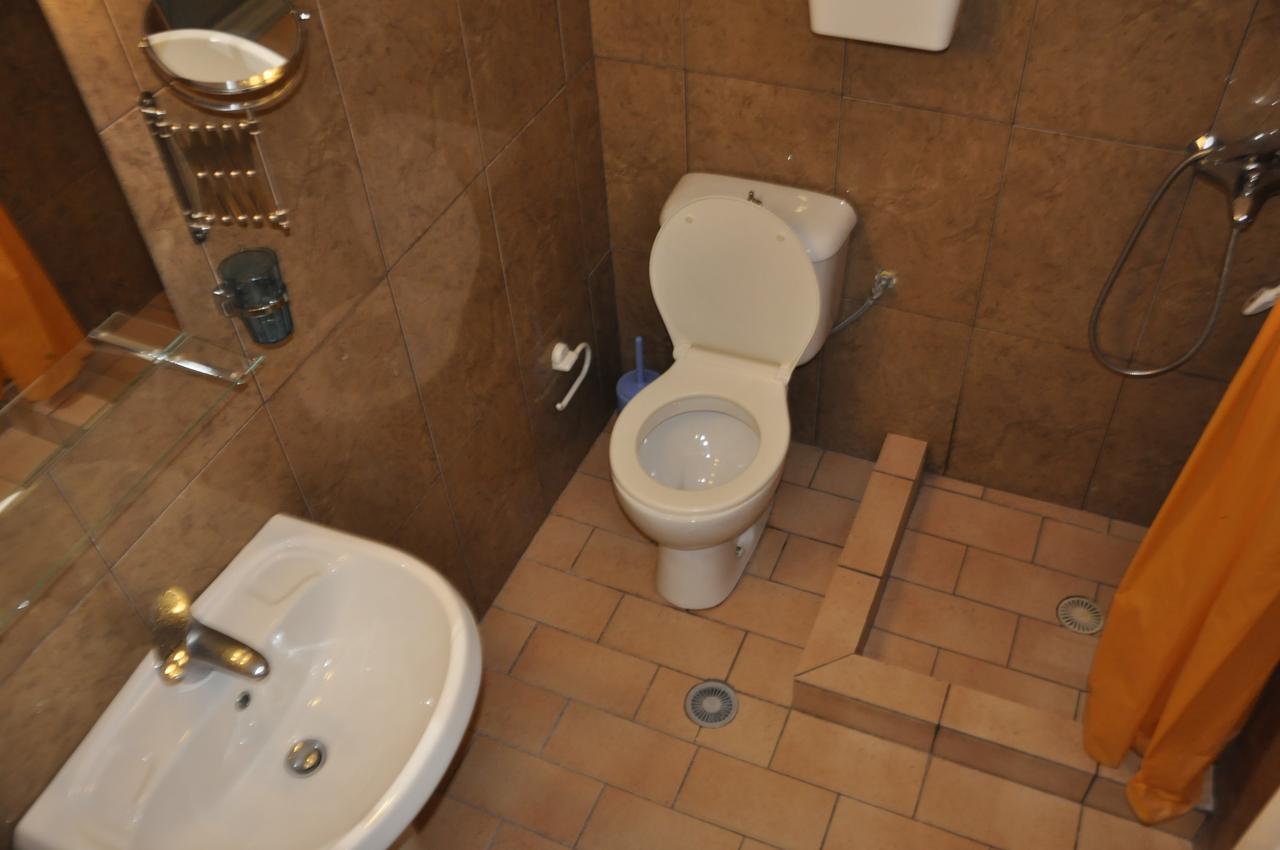 Zotos Apartment Himare Ngoại thất bức ảnh